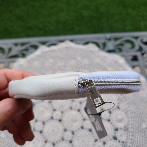 Friday the 13th Jason Mask Coin Purse - Picture 10 of 15